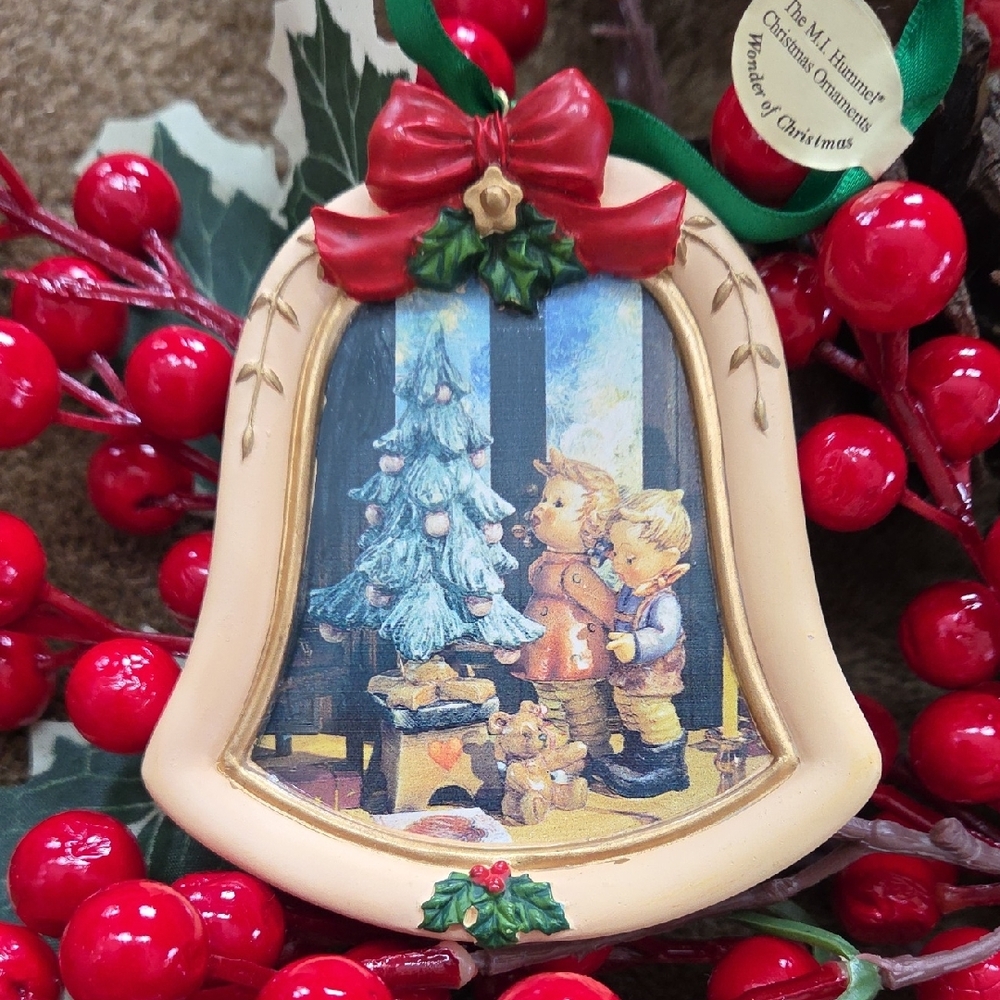 M.J. Hummel Christmas Ornament | "Wonder Of Christmas" Retired